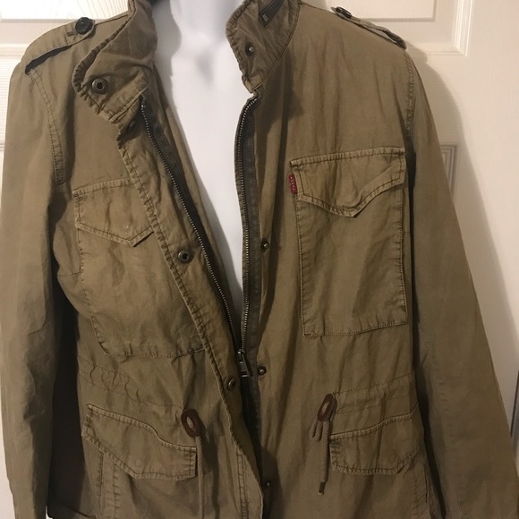 Levi Jacket - Picture 3 of 5
